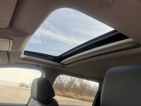 Used 2024 Honda CR-V EX-L image 19