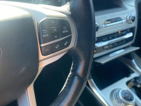 Used 2021 Ford Explorer XLT w/ Equipment Group 202A image 20