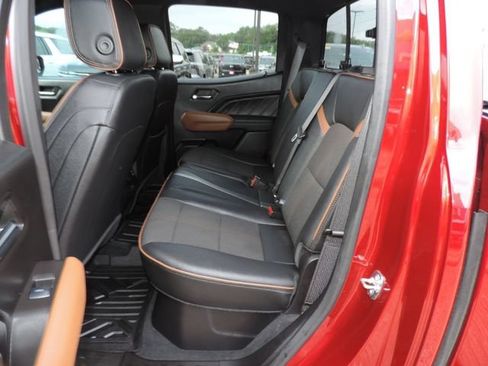 Used 2024 GMC Canyon AT4 AWD/4WD image 23