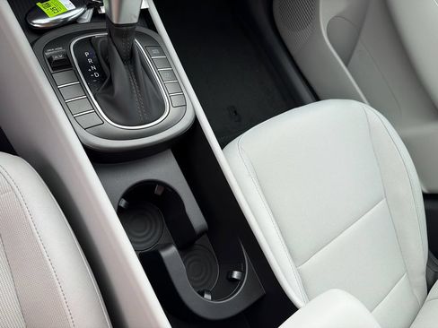 New 2026 Hyundai Kona SE FWD image 32