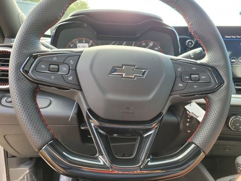 New 2026 Chevrolet Trax RS w/ Sunroof Package FWD image 16