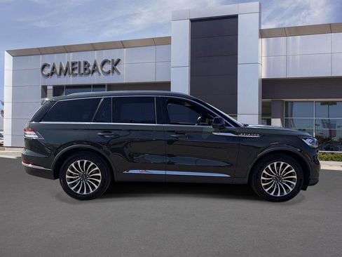 Certified 2022 Lincoln Aviator Reserve AWD/4WD image 7