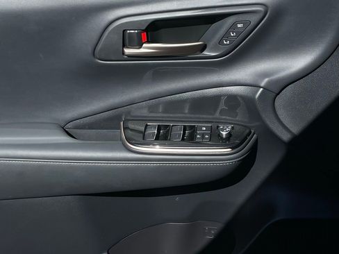 Used 2025 Toyota Crown Platinum image 22