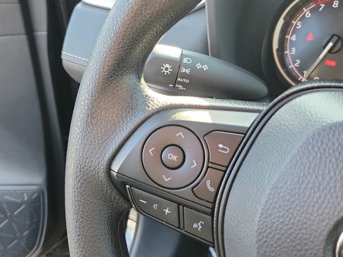 Certified 2025 Toyota RAV4 XLE image 24