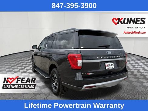 Used 2023 Ford Expedition XLT image 7