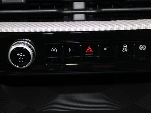 New 2026 Ford Explorer Active RWD image 44