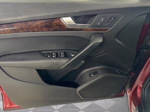 Used 2018 Audi Q5 2.0T Premium Plus w/ Premium Plus Package AWD/4WD image 14