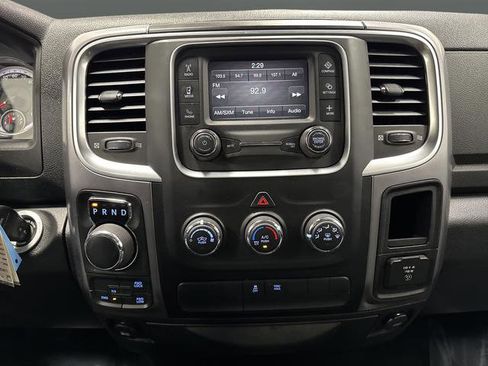 Used 2022 RAM 1500 Classic SLT image 7