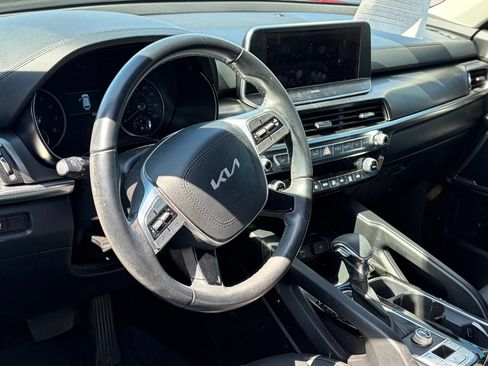 Certified 2022 Kia Telluride LX FWD image 6