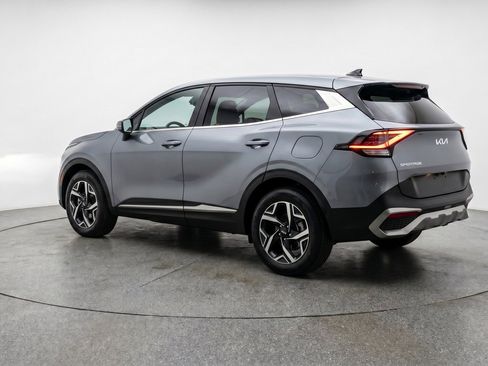 Used 2025 Kia Sportage LX FWD image 6