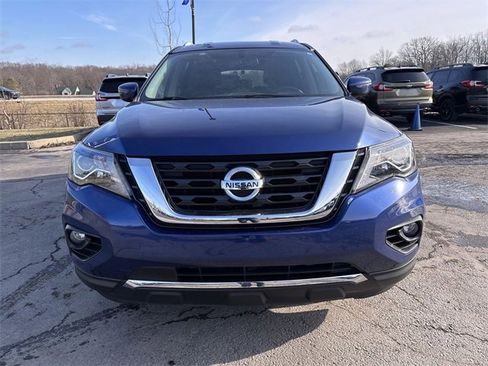 Used 2020 Nissan Pathfinder SV w/ Cargo Package image 4