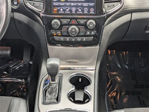 Used 2022 Jeep Grand Cherokee Laredo X image 18