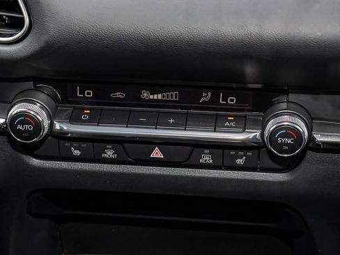 Used 2023 MAZDA CX-30 AWD 2.5 S w/ Preferred Package image 24