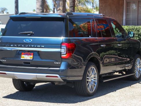 Used 2024 Ford Expedition Max Platinum AWD/4WD image 13