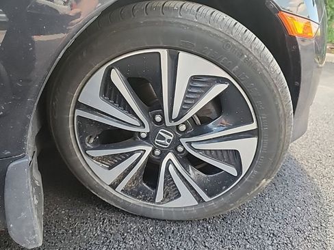 Certified 2017 Honda Civic EX-T image 10