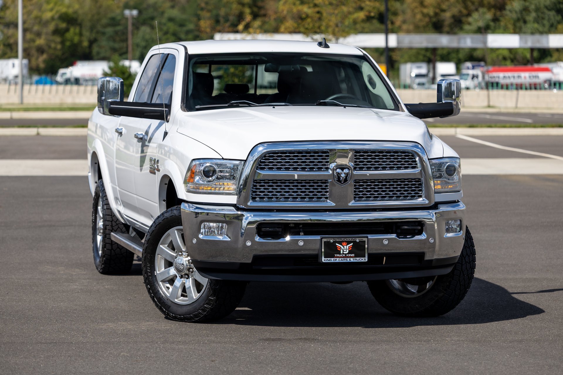 Used 2018 RAM 3500 Laramie w/ Cold Weather Group AWD/4WD image 2