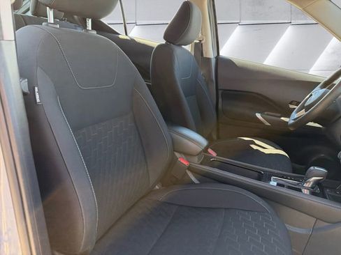 Used 2023 Nissan Kicks SV image 14