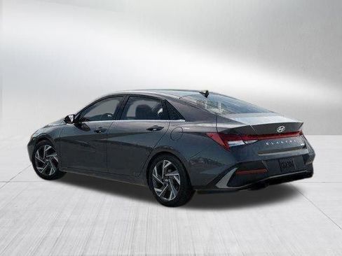 New 2026 Hyundai Elantra Limited image 11