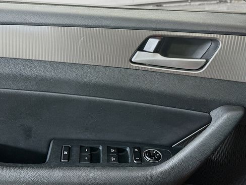 Used 2019 Hyundai Sonata Sport image 15