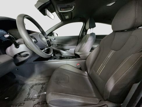 Used 2024 Hyundai Elantra SEL FWD image 22