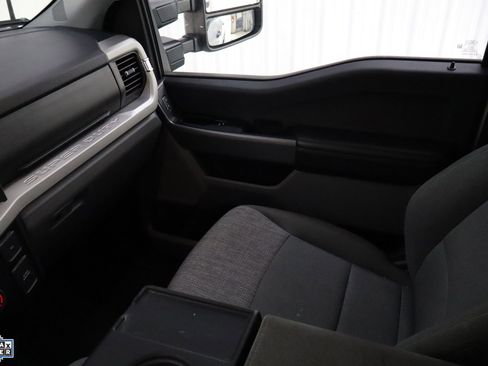 Certified 2024 Ford F250 XLT image 25