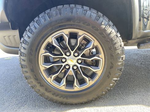 Used 2020 Chevrolet Colorado ZR2 AWD/4WD image 10