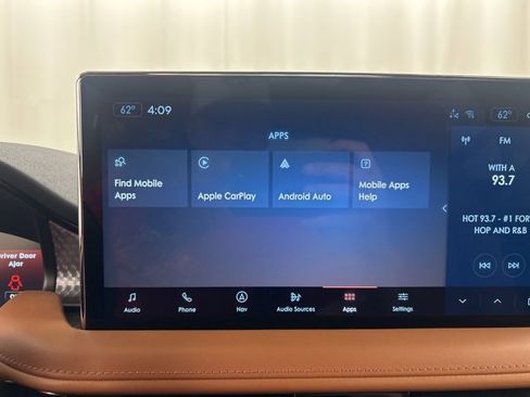 Used 2022 Lincoln Nautilus Black Label image 17