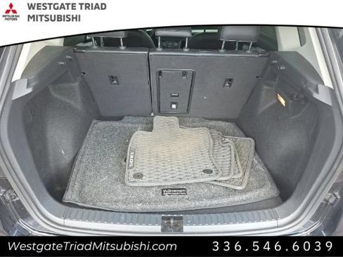Used 2022 Volkswagen Taos SE AWD/4WD image 14