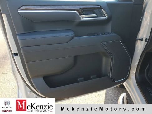 New 2026 GMC Sierra 1500 SLE AWD/4WD image 8
