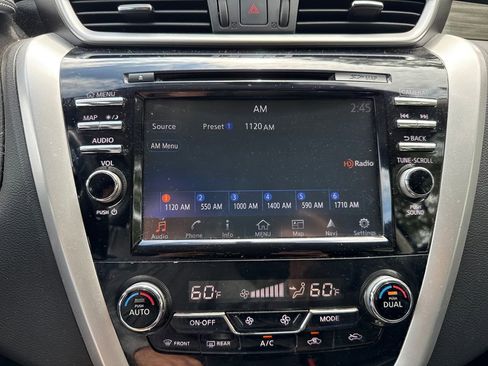 Used 2016 Nissan Murano Platinum w/ Platinum Technology Package AWD/4WD image 16