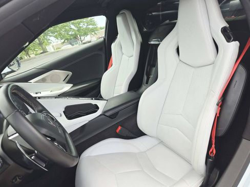 Used 2022 Chevrolet Corvette Stingray Preferred Cpe w/ Engine Appearance Package RWD image 12