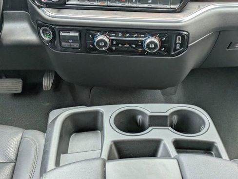 Used 2025 GMC Sierra 1500 SLT RWD image 19