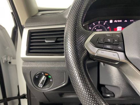 Certified 2023 Volkswagen Atlas SEL Premium AWD/4WD image 11