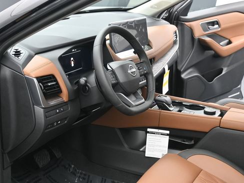 New 2026 Nissan Rogue Platinum w/ Platinum Premium Package image 7