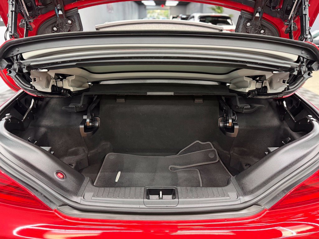 Used 2017 Mercedes-Benz SL 550 w/ Driver Assistance Package image 37