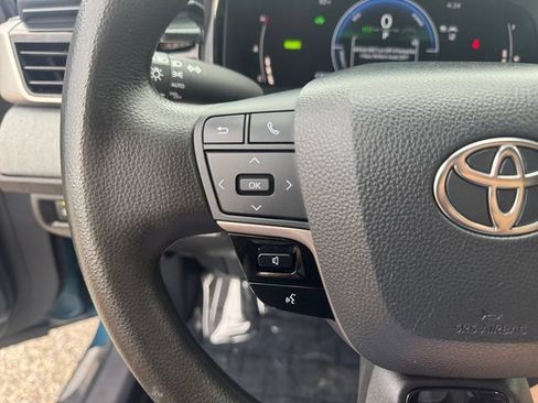 Certified 2025 Toyota Camry LE w/ Convenience Package FWD image 26