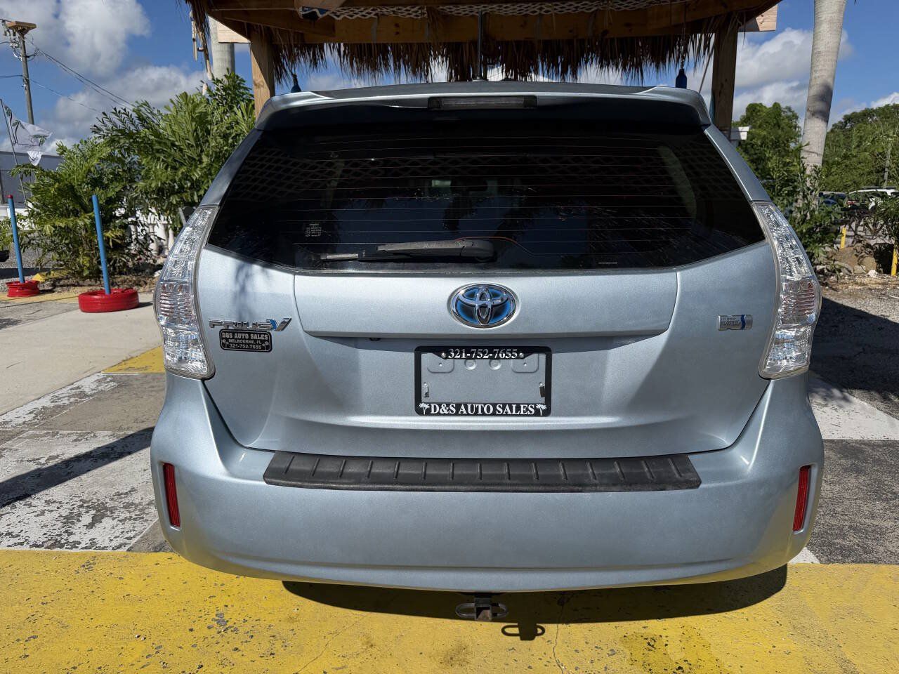 Used 2013 Toyota Prius V Three FWD image 6