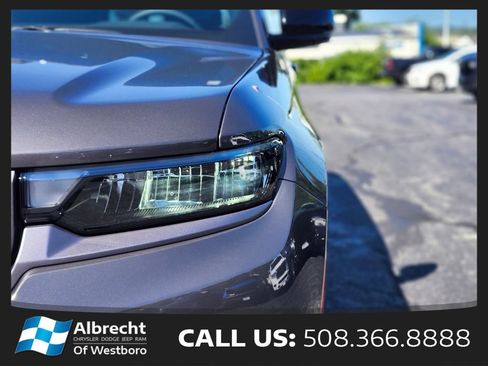 Used 2026 Jeep Grand Cherokee L Limited w/ Limited Altitude Package AWD/4WD image 10