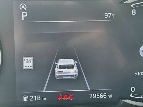 Used 2025 Genesis GV70 2.5T AWD/4WD image 18