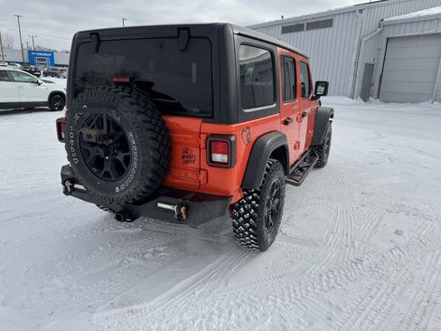 Used 2020 Jeep Wrangler Unlimited Willys image 5