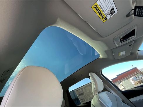 New 2025 Volvo EX90 Plus w/ Protection Package Premier image 30