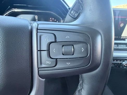 Used 2024 GMC Sierra 1500 SLT image 11