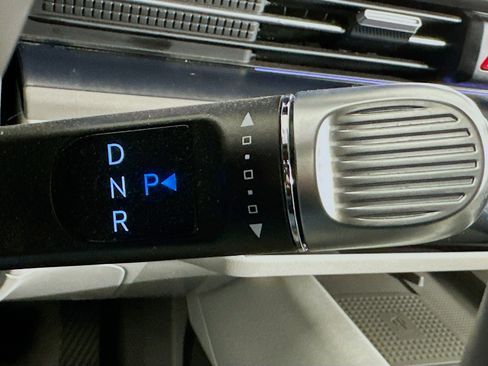 Used 2024 Hyundai Ioniq 6 SEL image 25