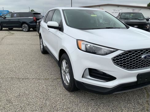 Used 2024 Ford Edge SEL AWD/4WD image 15