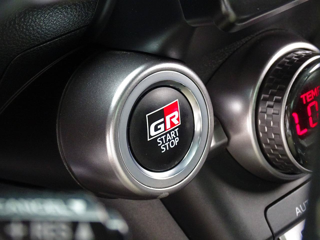 Used 2022 Toyota GR86 RWD image 27
