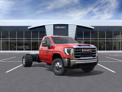 New 2025 GMC Sierra 3500 SLE w/ SLE Convenience Package