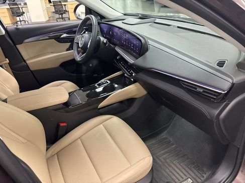 Used 2024 Buick Envision Preferred image 12