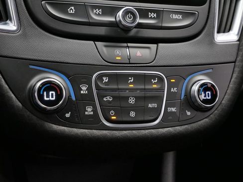 Used 2020 Chevrolet Malibu LT image 33