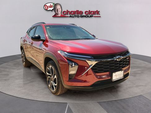 Used 2025 Chevrolet Trax RS w/ Driver Confidence Package FWD image 7