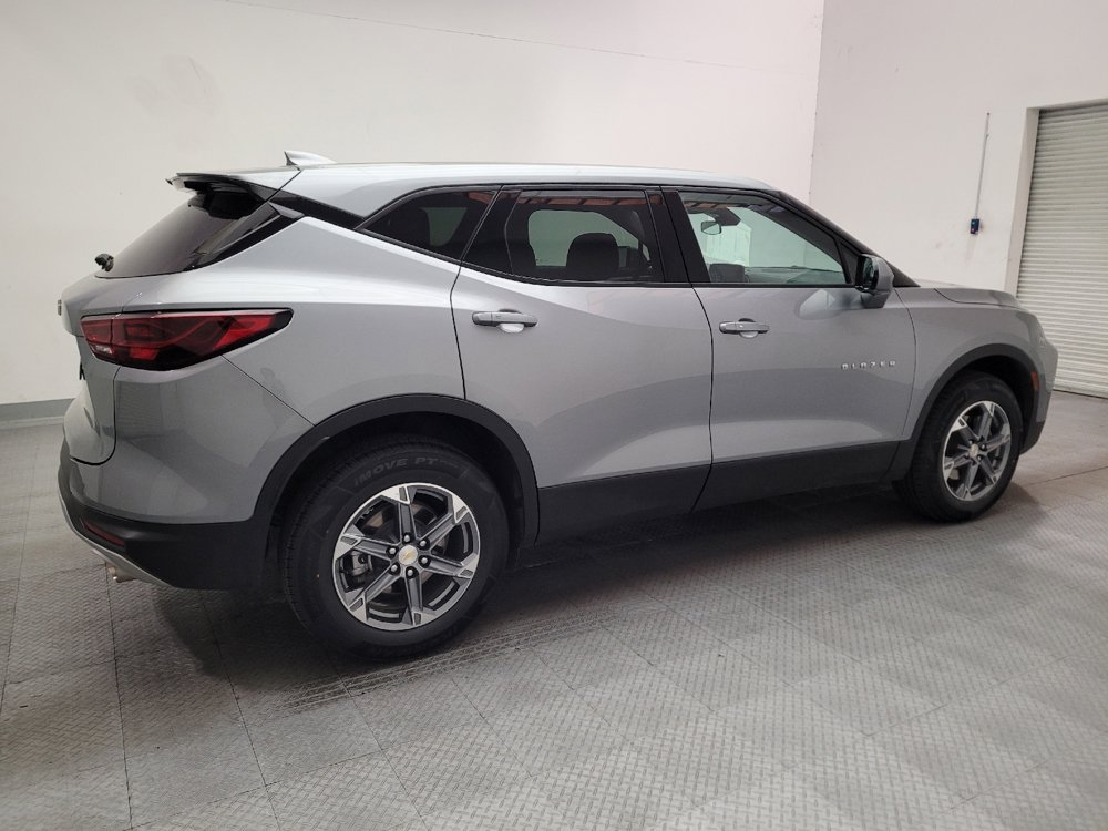 Used 2025 Chevrolet Blazer LT FWD image 10
